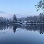 La Sur L'eau *