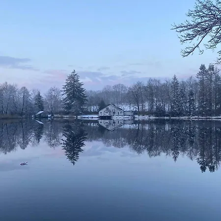 La Sur L'eau *