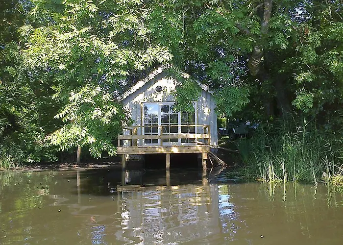 Holiday home La Sur L'eau *